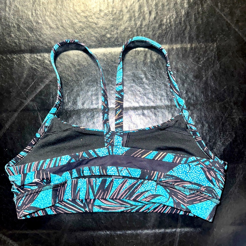 Lululemon RARE Black and Teal Women's Sports Bra